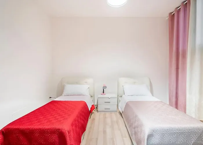 לינה וארוחת בוקר Muccino 3*